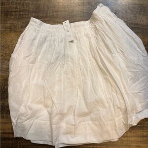 Classic White Pleated Mini Skirt - Women's